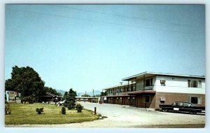 MISSOULA, Montana MT ~ Roadside WESTERNER MOTEL ca 1950s Car   Postcard