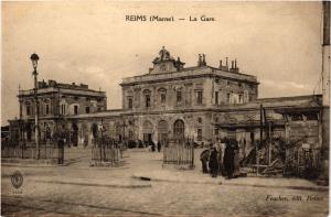 CPA Reims (Marne) - La Gare (742122)