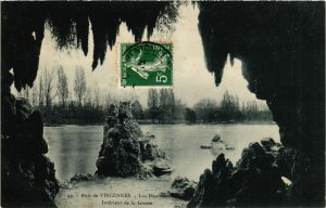 CPA Bois de VINCENNES - Lac Daunresni - Intérieur de la Grotte (657596)