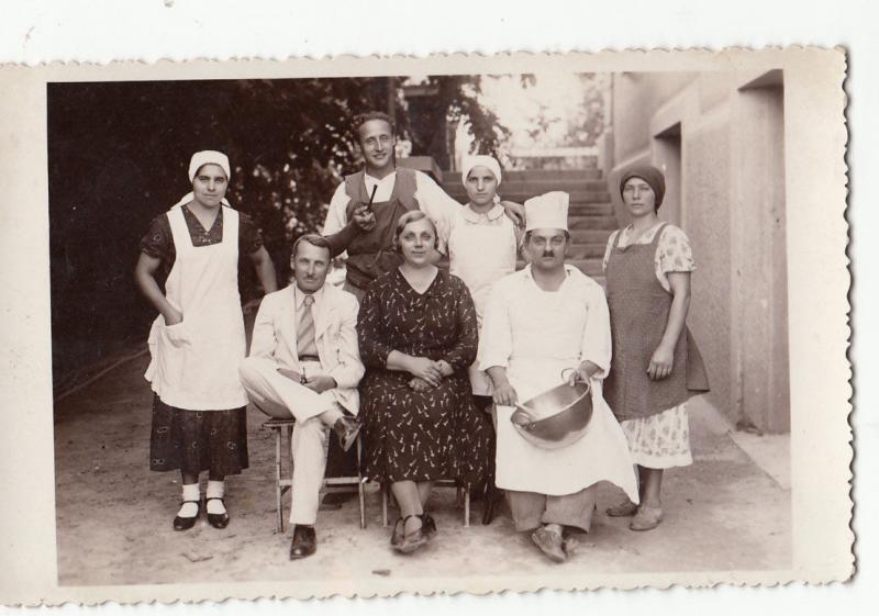 MULLER KESZTHELY HUNGARY SOCIAL HISTORY HOTEL RESTAURANT HOST & EMPLOYEES