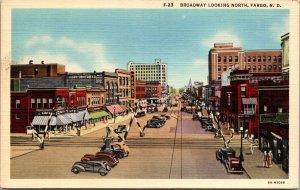 Linen Postcard Broadway Looking North in Fargo, North Dakota~139928