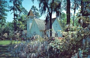 VINTAGE STANDARD SIZE POSTCARD PRESBYTERIAN CHURCH SUMMERVILLE S. C.