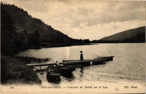 CPA GÉRARDMER Coucher de Soleil sur le lac (401590)