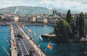 Schweiz Geneve L'Ile J J Rousseau et le Pont du Mont Blanc