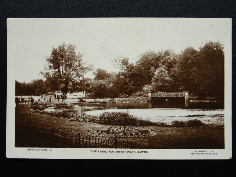 Bedfordshire LUTON Wardown Park Lake c1930's Postcard by Lilywhite LTN19