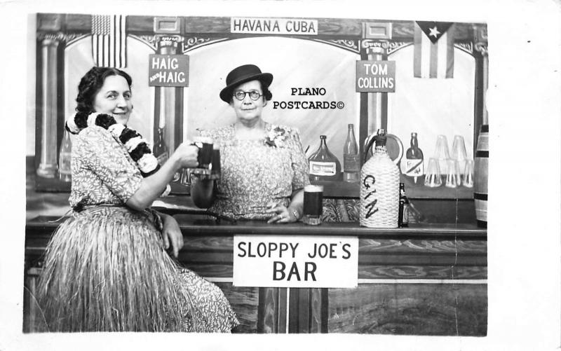 CUBA HUMOROUS STUDIO PORTRAIT OF LADY BARTENDER RPPC REAL PHOTO POSTCARD