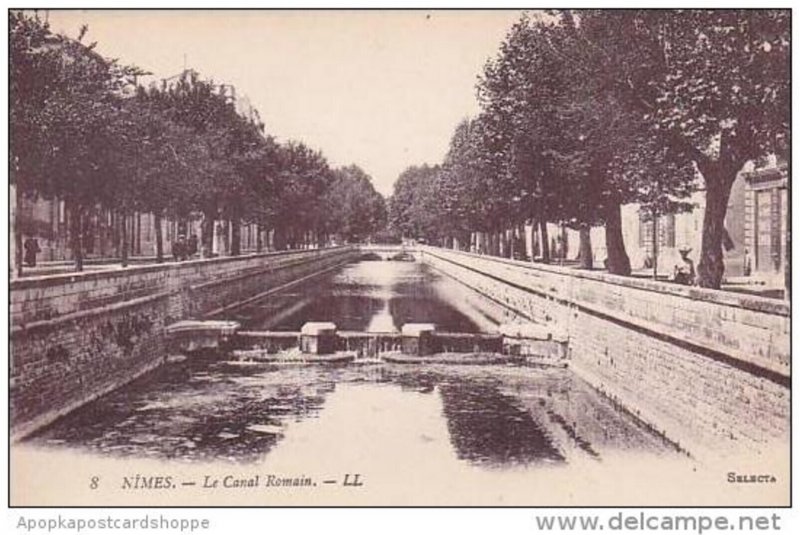 France Nimes Le Canal Romain