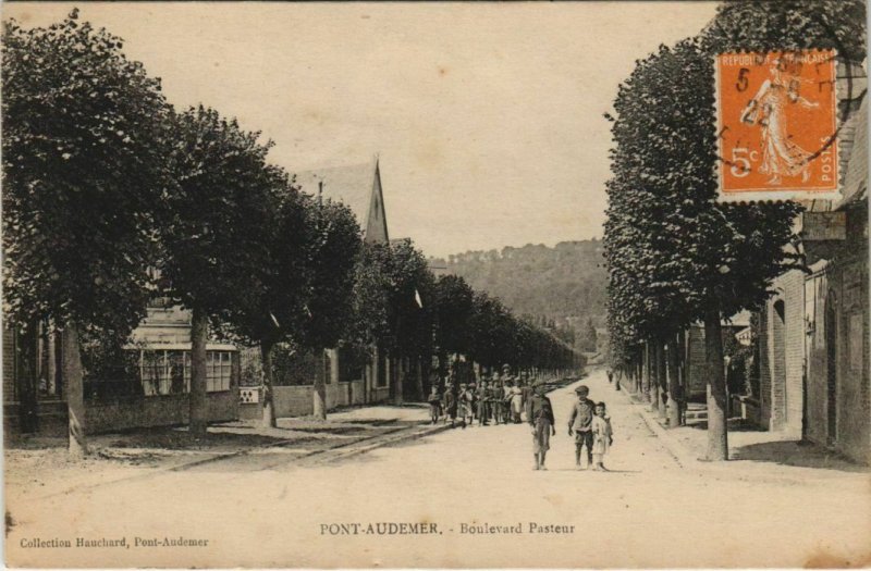 CPA PONT-AUDEMER Boulevard Pasteur (1149137)