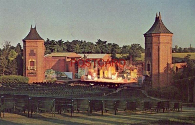 STARLIGHT THEATRE, KANSAS CITY, MO. photo by Fred Preisler