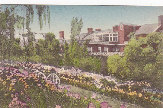 Virginia Luray Gardens At The Mimslyn Hotel Of Distinction Near Shenandoah Na...