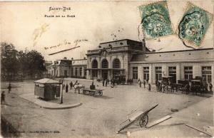 CPA St-DIÉ - Place de la Gare (279347)