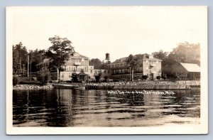 JH2/ Topinbee Michigan RPPC Postcard c1910 Hotel Top-In-a-bee Boats  185