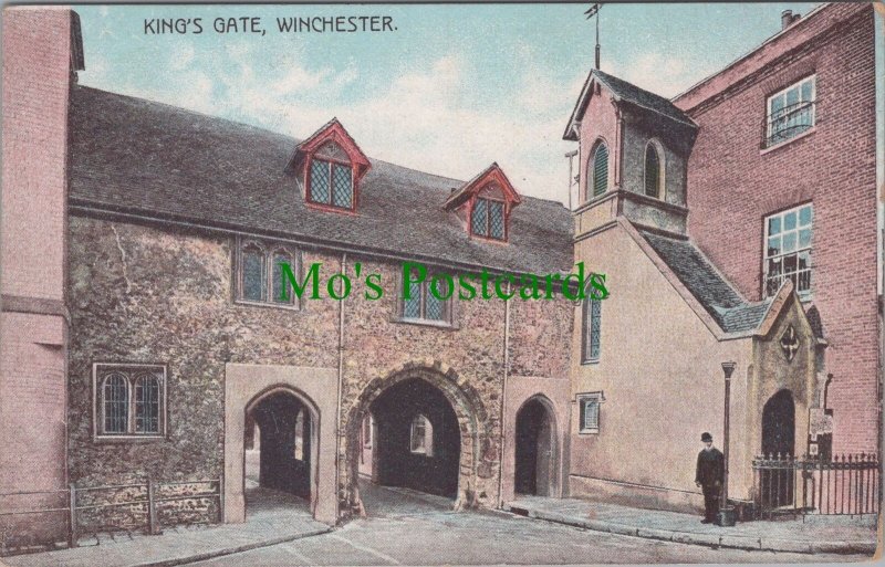 Hampshire Postcard - Winchester, King's Gate  RS32946