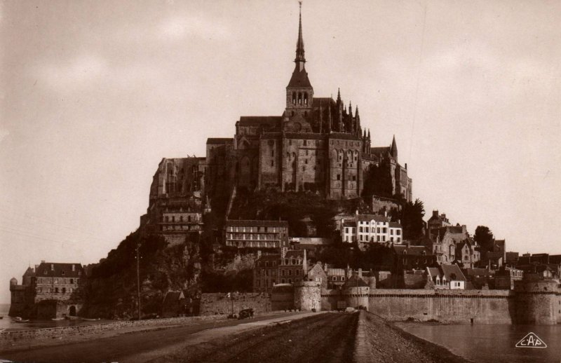 Mont St-Michel,France BIN