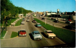 U.S. Highway 90 Mississippi Old Car Postcard