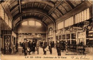 CPA LENS Intérieur de la Gare (376106)