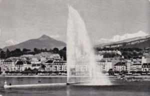 Switzerland Geneve Le jet d'eau et le Mont Blanc 1958 Photo