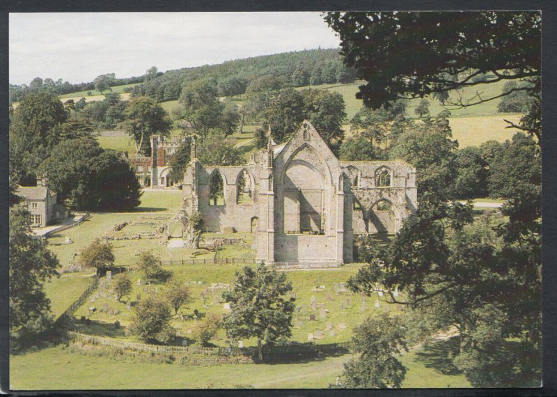 Yorkshire Postcard - Bolton Abbey & Bolton Hall, Wharfedale   RR5765