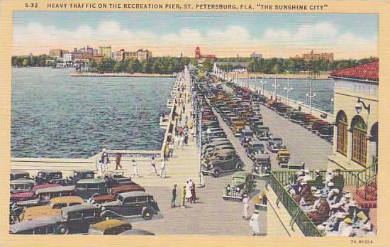 Florida Saint Petersburg Heavy Traffic On The Recreation Pier The Sunshine City