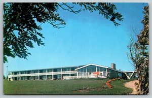 Silver Dart Motel  Baddeck  Cape Breton Nova Scotia  Canada  Postcard