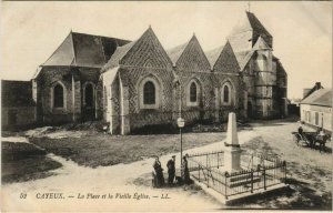 CPA CAYEUX-sur-MER Place et Vieille Église (808191)