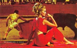 Vogue Magazine Fashion Show Model Jer Marai Lingerie Clothing 1968 Vintage