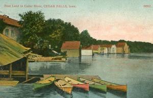 IA - Cedar Falls, Boat Land in Cedar River