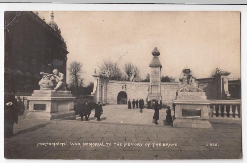 Portsmouth; War Memorial To The Memory Of The Brave RP PPC, 1922 PMK, Photochrom 