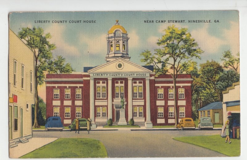 P3098 1942 Postcard old cars people liberty court house hinesville georgia