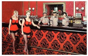 SPRINGFIELD, MO Holiday Inn RED SLIPPER LOUNGE Sexy Waitresses Risque Postcard