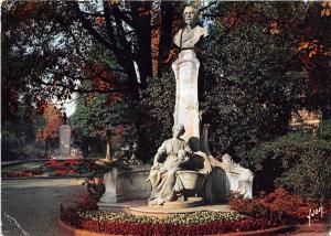 BR27909 Lille le square foch et la statue de desrousseaux france