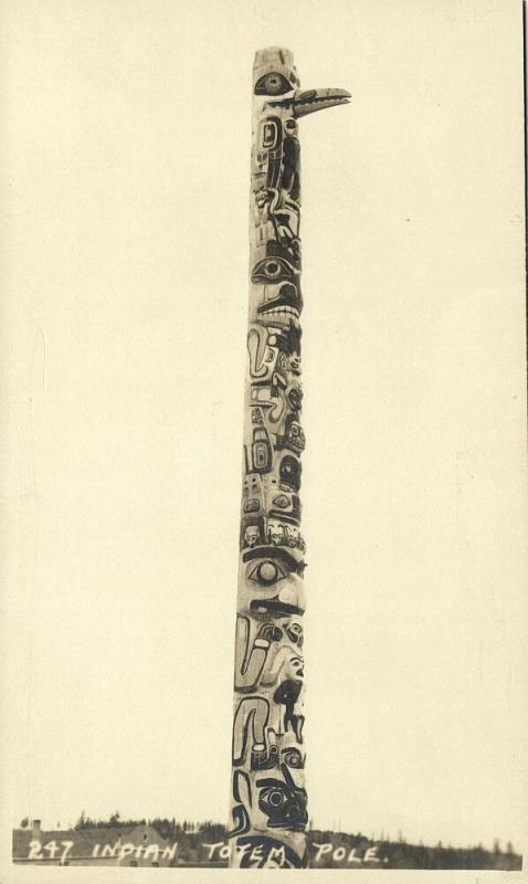 canada, Indian Totem Pole (1930s) RPPC