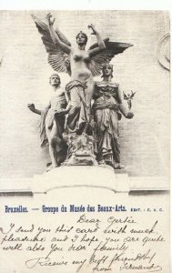 Belgium Postcard - Bruxelles - Groupe Du Musee Des Beaux-Arts - Ref 11102A