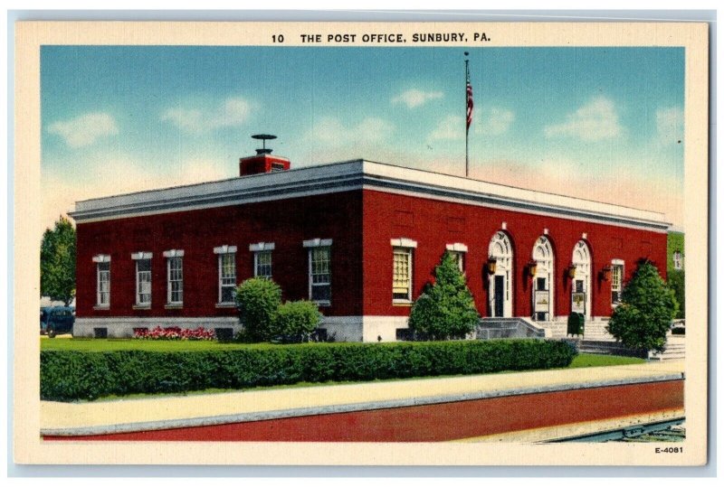 Sunbury Pennsylvania Postcard Post Office Exterior Building 1940 Vintage Antique