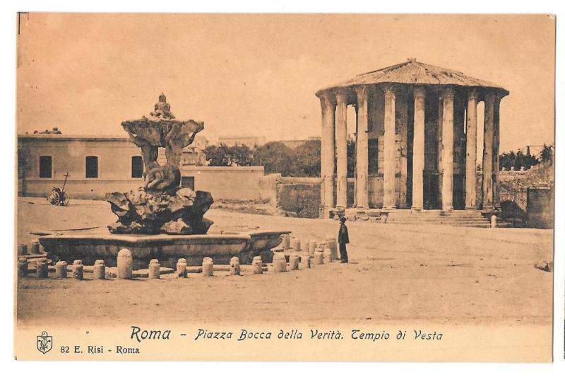 Italy Roma Piazza Bocca Della Verita Fontana Paola Postcard