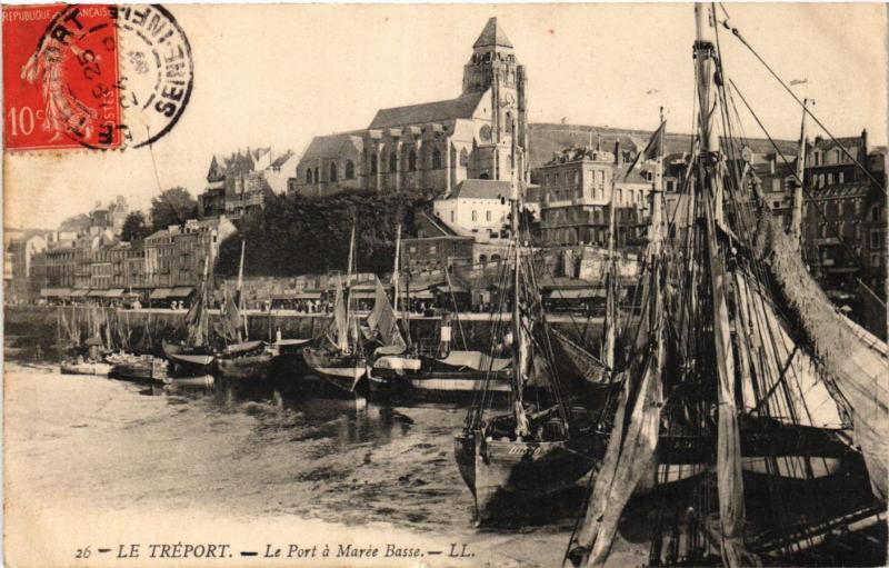 CPA LE TRÉPORT Le Port a marée basse (415873)