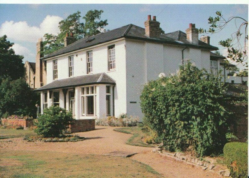 Cambridgeshire Postcard St Francis' House Hemingford Grey Ref