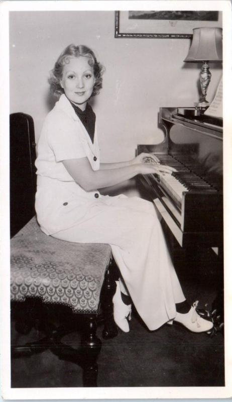 RPPC HOLLYWOOD, CA California  Actress/Singer ANN SOTHERN   c1940s  Postcard