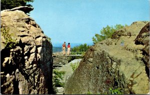 Rock Formations Rock City Gardens Atop Lookout Mountain Visitors Postcard VTG  