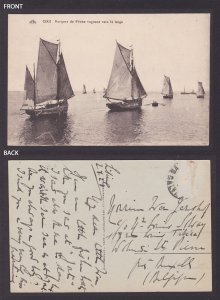 FRANCE, Vintage postcard, Barques de Pêche voguant vers le large