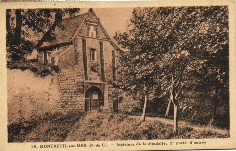 CPA MONTREUIL-sur-MER (P.-de-C.) Interieur de la citadelle 2'(171606)