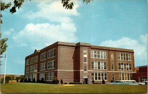 Vtg 1950s Milford High School Milford Delaware DE Unused Chrome Postcard