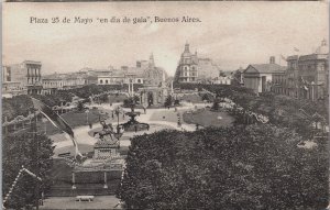 Argentina Buenos Aires Plaza 25 de Mayo en dia de Gala Vintage Postcard C066