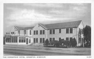 Sikeston Missouri The Homestead Automobiles Roadside Wright Postcard 21-12106