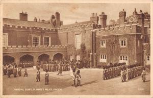 uk30970 changing guards st james palace london real photo uk