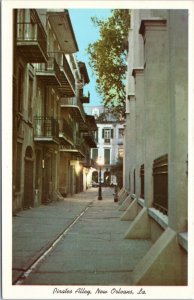 Postcard New Orleans - Pirate's Alley