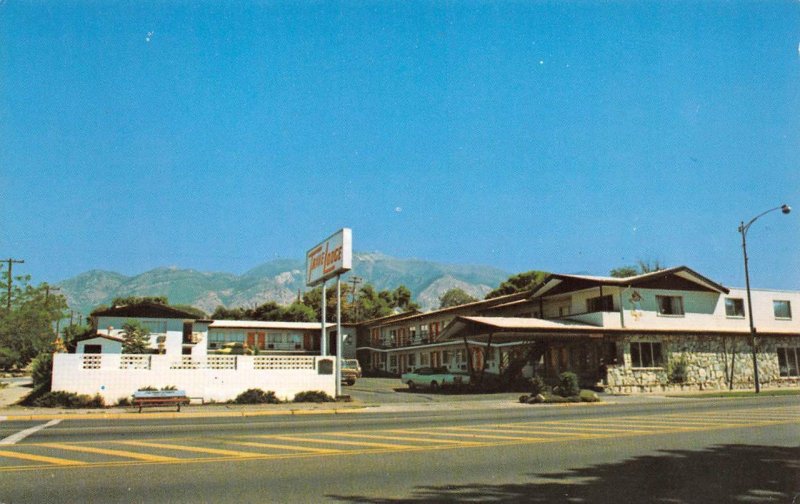 Ogden, Utah TRAVELODGE Roadside Weber County c1960s Chrome Vintage Postcard