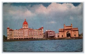 Taj Mahal Garden Agra Bombay India UNP Chrome Postcard I20