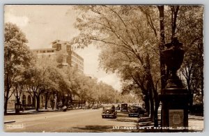 Mexico RPPC Pasco De La Reforma Street Scene Postcard A22