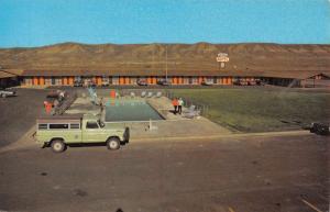 Rock Springs Wyoming Westwinds Motel Street View Vintage Postcard K43225